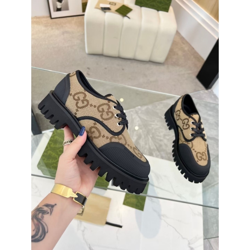 G*u*i casual shoes
